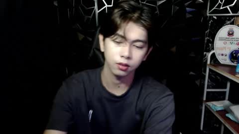 Snapshot of princecalix chatting on February 19, 2026, 4:14 pm princecalix online show from February 19, 2026, 4:14 pm