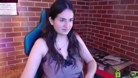 Leia online show from January 7, 2025, 1:35 pm
