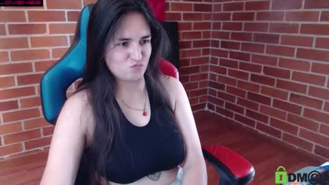 Snapshot of princesa_leia_zathur chatting on October 24, 2025, 2:46 pm Leia online show from October 24, 2025, 2:46 pm