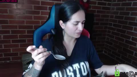 Leia online show from April 24, 2026, 10:23 pm