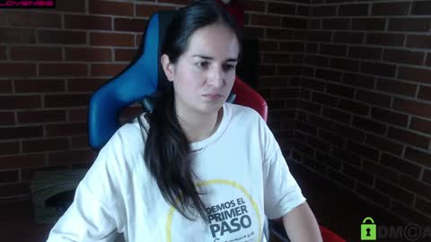 Leia online show from May 5, 2026, 9:23 pm