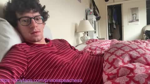 Peaches online show from November 13, 2025, 5:01 pm