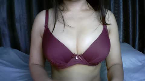   princess   online show from November 29, 2025, 2:36 am