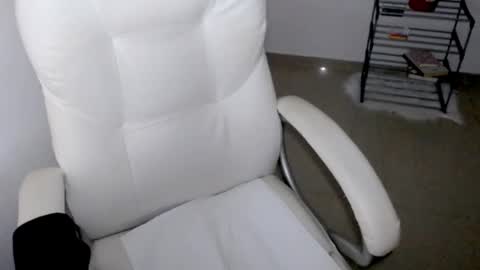 valery dollx online show from December 23, 2024, 12:14 am