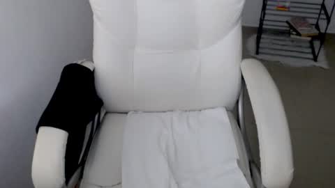 valery dollx online show from January 23, 2025, 4:52 am