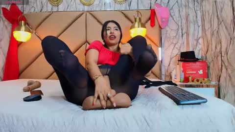 ANIEE online show from January 5, 2026, 5:27 pm