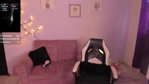 Paula Princess online show from December 21, 2025, 8:49 pm