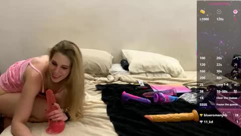 Kiki online show from September 11, 2025, 7:58 pm