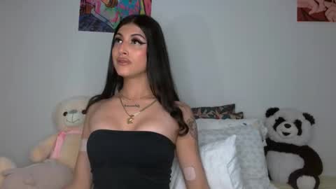 Snapshot of princess_ofyourdreams chatting on October 31, 2025, 5:08 am Sophie online show from October 31, 2025, 5:08 am