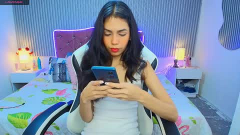 Snapshot of princess_skinny18 chatting on June 7, 2026, 7:39 pm princess_skinny18 online show from June 7, 2026, 7:39 pm