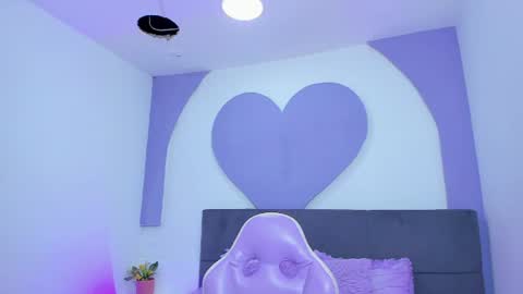 Snapshot of princess_skinny_ chatting on August 9, 2026, 3:23 am Mia online show from August 9, 2026, 3:23 am