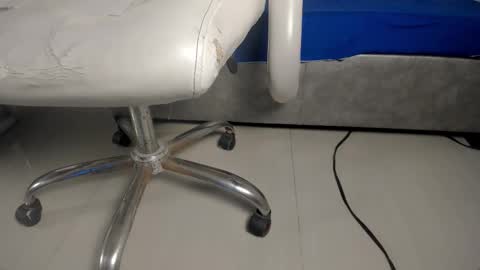 Snapshot of princess_tokyo_ chatting on October 10, 2025, 8:46 am princess_tokyo_ online show from October 10, 2025, 8:46 am