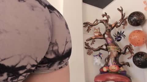 Snapshot of princess_tokyo_ chatting on October 30, 2025, 4:47 am princess_tokyo_ online show from October 30, 2025, 4:47 am