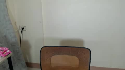 Snapshot of princess_yurie chatting on October 7, 2025, 10:01 am Yurie online show from October 7, 2025, 10:01 am