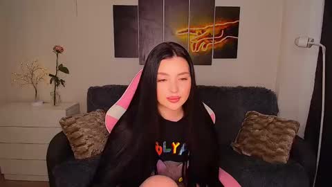 princessamira1 online show from February 16, 2025, 6:10 am