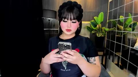 Snapshot of princesshugecummer chatting on February 17, 2025, 1:21 pm Astrid Ley online show from February 17, 2025, 1:21 pm