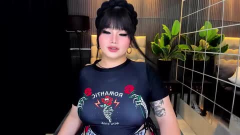 Snapshot of princesshugecummer chatting on February 26, 2025, 6:32 pm Astrid Ley online show from February 26, 2025, 6:32 pm
