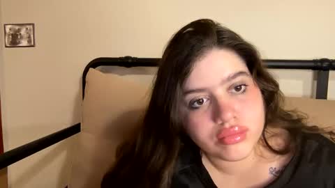 Snapshot of princesslaylaa chatting on December 6, 2024, 9:10 am princessviccxo online show from December 6, 2024, 9:10 am