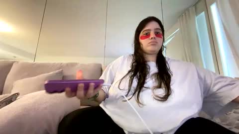 princessviccxo online show from March 8, 2026, 7:28 pm