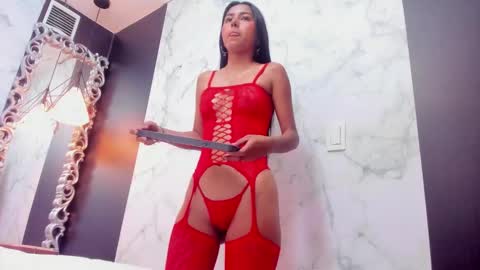 Snapshot of princesslittle_4u chatting on October 9, 2025, 10:13 am online show from October 9, 2025, 10:13 am