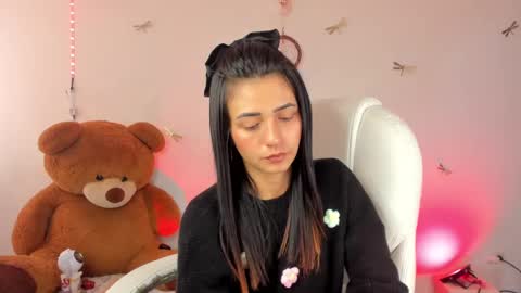 princessluna_14 online show from October 4, 2025, 9:46 pm