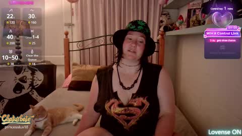 Lux Alot Luxi online show from January 4, 2025, 6:51 pm