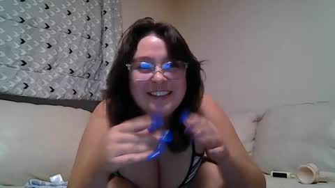 Peach online show from July 22, 2026, 4:15 am