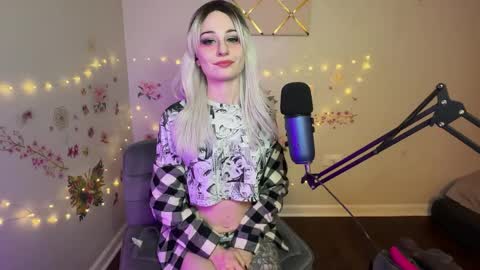 Snapshot of princessstarrxxx chatting on April 7, 2026, 3:51 am Starr online show from April 7, 2026, 3:51 am