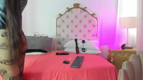 Marcela online show from February 27, 2025, 7:47 pm