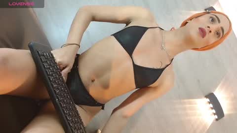 priscilarainbow online show from December 10, 2024, 2:39 pm