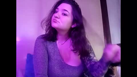 Snapshot of prismm_ chatting on November 1, 2025, 4:42 pm prismm_ online show from November 1, 2025, 4:42 pm