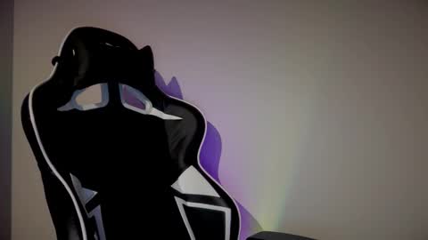 Oliver online show from November 9, 2025, 11:25 pm