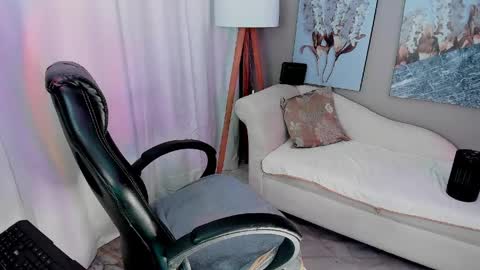Snapshot of priya_rose chatting on April 15, 2026, 6:04 pm Priya Rose online show from April 15, 2026, 6:04 pm
