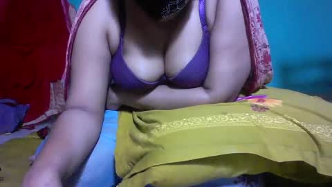 Snapshot of priyonti34 chatting on February 18, 2025, 2:16 am Priyonti ganguli online show from February 18, 2025, 2:16 am