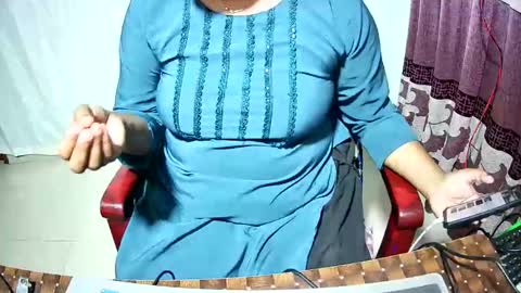 Priyonti ganguli online show from December 4, 2025, 2:43 am