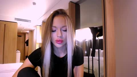 Snapshot of project_barbara chatting on December 25, 2024, 2:34 pm Barbara online show from December 25, 2024, 2:34 pm