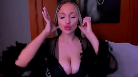 Snapshot of project_barbara chatting on February 26, 2025, 2:03 pm Barbara online show from February 26, 2025, 2:03 pm