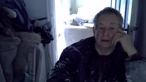 Snapshot of projectorepson chatting on October 23, 2025, 2:05 pm projectorepson online show from October 23, 2025, 2:05 pm
