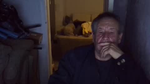 projectorepson online show from November 1, 2025, 7:49 pm