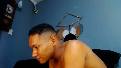 Snapshot of prometo23cm chatting on February 14, 2025, 2:23 pm Grande y Gruesa online show from February 14, 2025, 2:23 pm