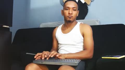 Snapshot of prometo23cm chatting on October 8, 2025, 8:01 am Grande y Gruesa online show from October 8, 2025, 8:01 am