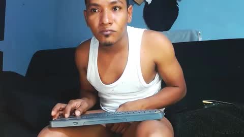 Snapshot of prometo23cm chatting on November 1, 2025, 3:19 am Grande y Gruesa online show from November 1, 2025, 3:19 am