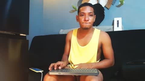 Snapshot of prometo23cm chatting on June 15, 2026, 10:01 pm Grande y Gruesa online show from June 15, 2026, 10:01 pm