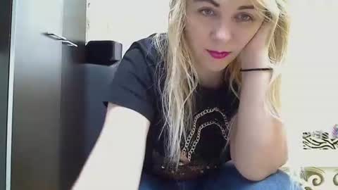 Pryncess sweety online show from January 23, 2025, 8:15 am