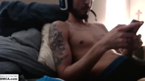 Snapshot of psilocipher chatting on October 6, 2025, 11:02 pm Sk8wave online show from October 6, 2025, 11:02 pm