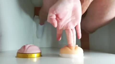 Snapshot of pude90 chatting on December 23, 2025, 7:28 am PuDe90 online show from December 23, 2025, 7:28 am