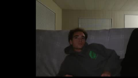 pufftropica online show from November 24, 2025, 3:39 am