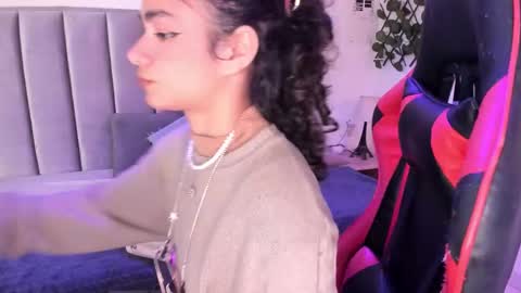 Snapshot of puffy_hearth chatting on October 21, 2025, 4:51 pm Puffy  online show from October 21, 2025, 4:51 pm