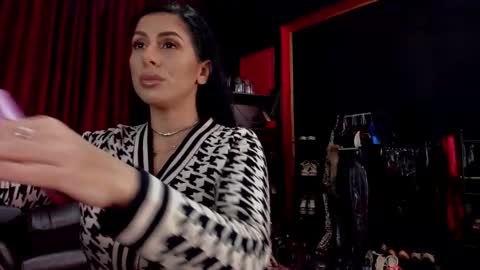 MissPuffyLove online show from December 15, 2025, 6:12 pm