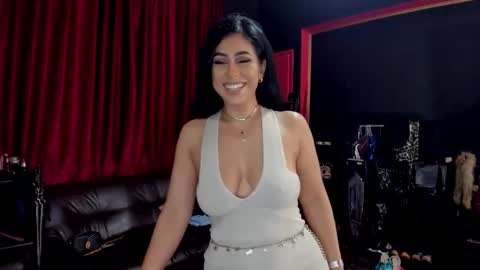 Snapshot of puffy_love chatting on February 8, 2026, 10:02 pm MissPuffyLove online show from February 8, 2026, 10:02 pm